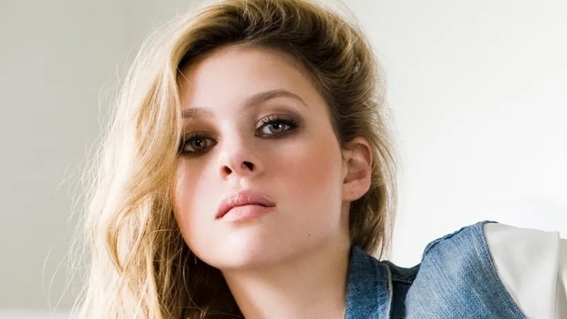 Nicola Peltz Theme Preview Image