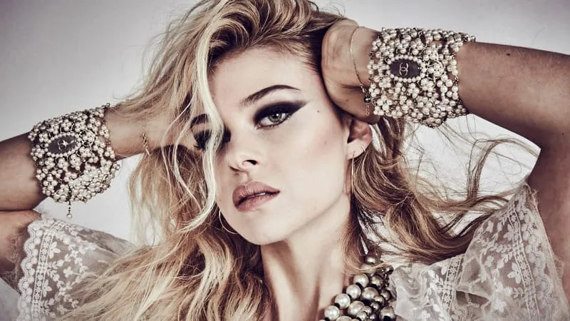 Nicola Peltz Theme Preview Image