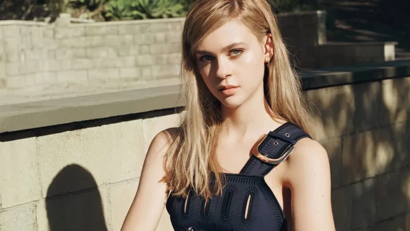 Nicola Peltz Theme Preview Image