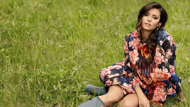 Nina Dobrev Theme Preview Image