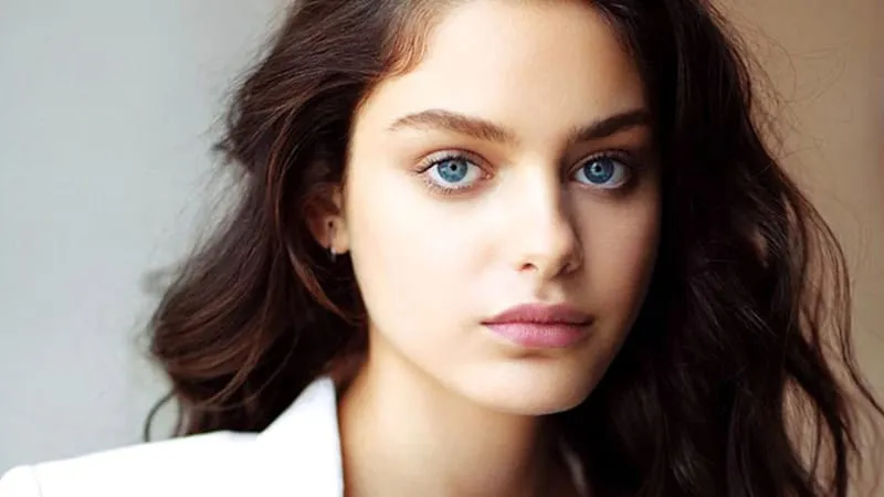 Odeya Rush Theme Preview Image