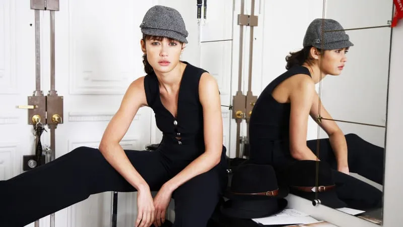 Olga Kurylenko Theme Preview Image