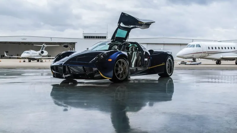 Pagani Huayra Theme Preview Image