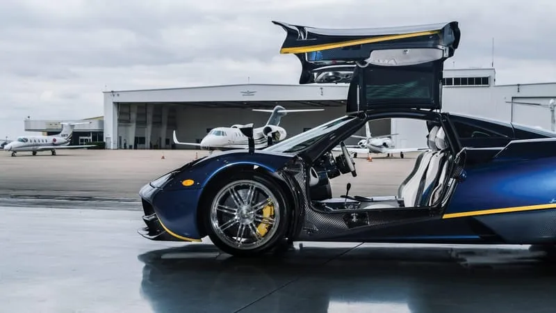 Pagani Huayra Theme Preview Image