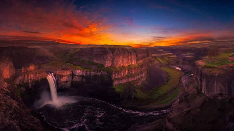 Palouse Falls Waterfall Theme Preview Image