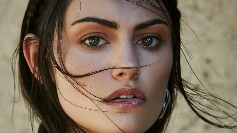 Phoebe Tonkin Theme Preview Image