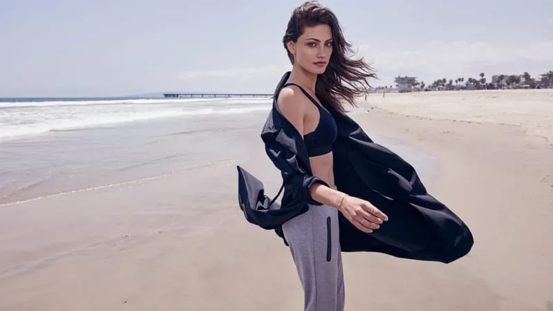 Phoebe Tonkin Theme Preview Image