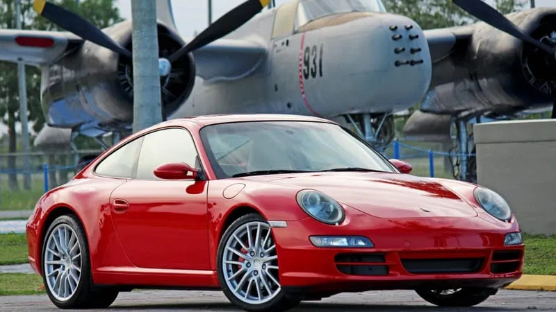 Porsche 911 Carrera S Theme Preview Image