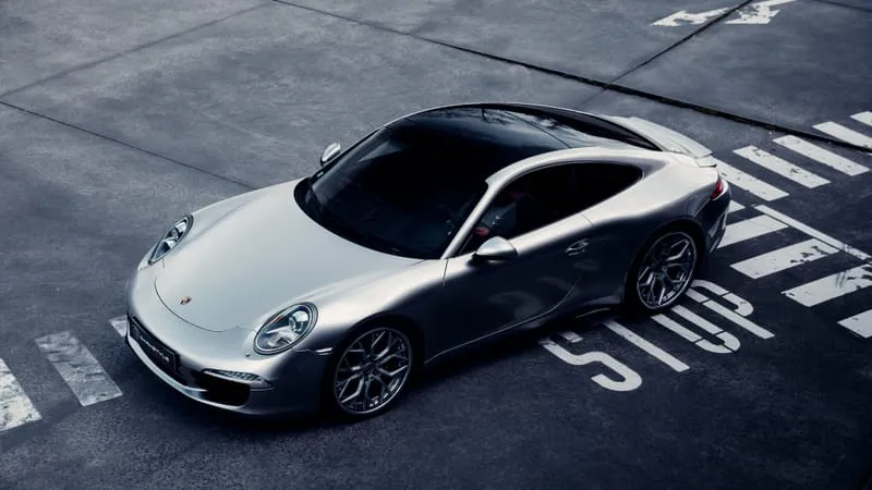 Porsche 911 Carrera S Theme Preview Image
