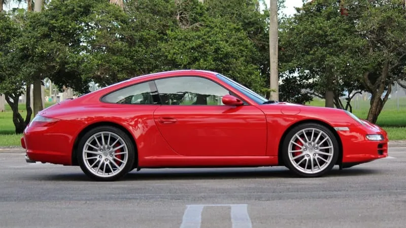 Porsche 911 Carrera S Theme Preview Image