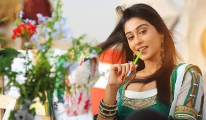 Regina Cassandra Theme