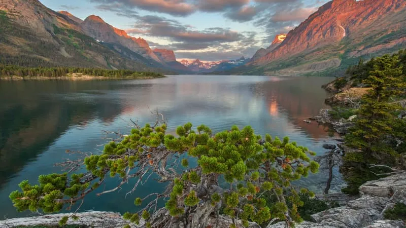 Saint Mary Lake Theme Preview Image