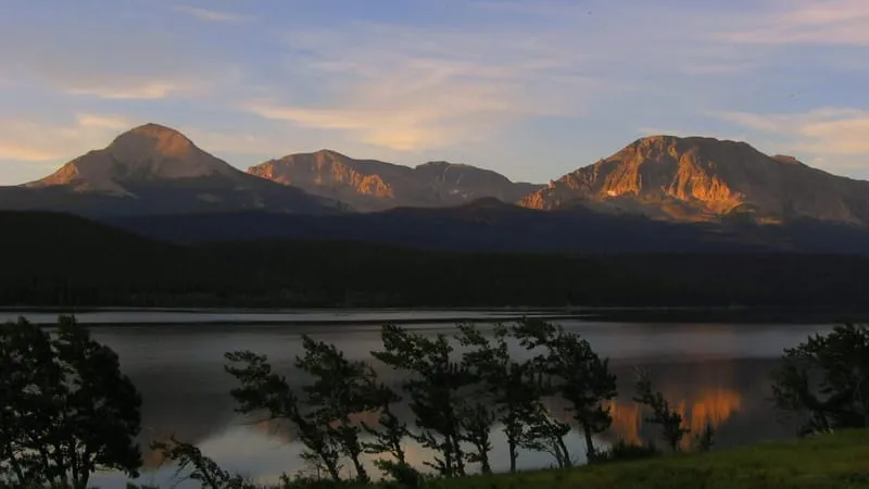 Saint Mary Lake Theme Preview Image