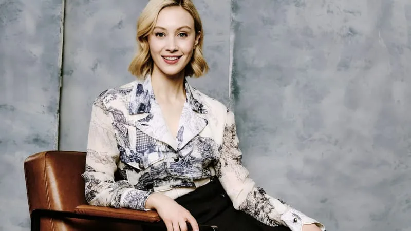 Sarah Gadon Theme Preview Image