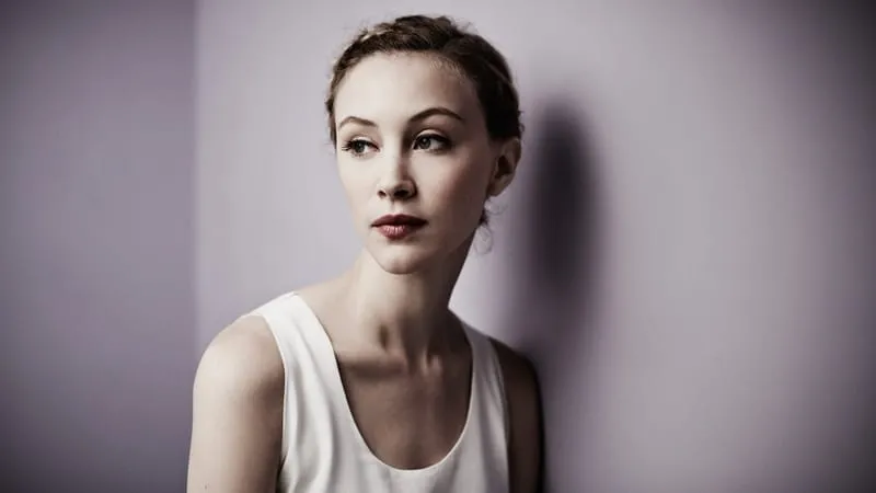 Sarah Gadon Theme Preview Image