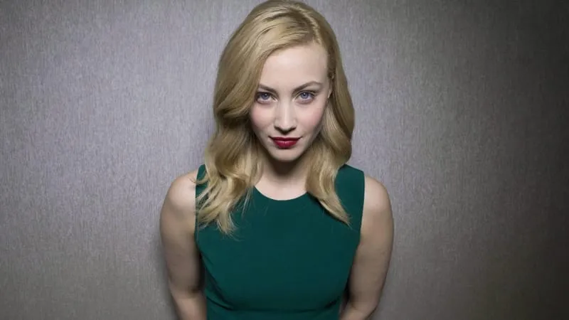 Sarah Gadon Theme Preview Image