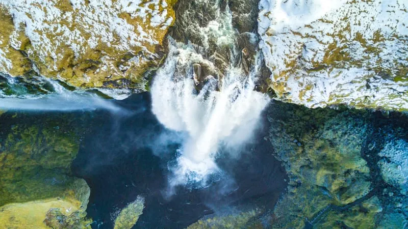 Seljalandsfoss Waterfall Theme Preview Image