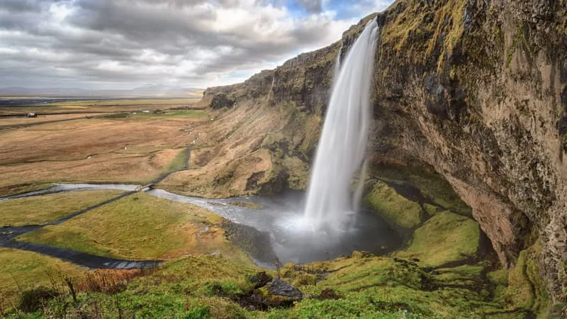 Seljalandsfoss Waterfall Theme Preview Image