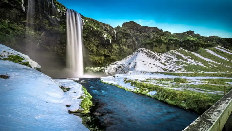 Seljalandsfoss Waterfall Theme Preview Image