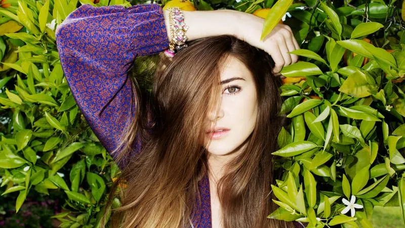 Shailene Woodley Theme Preview Image