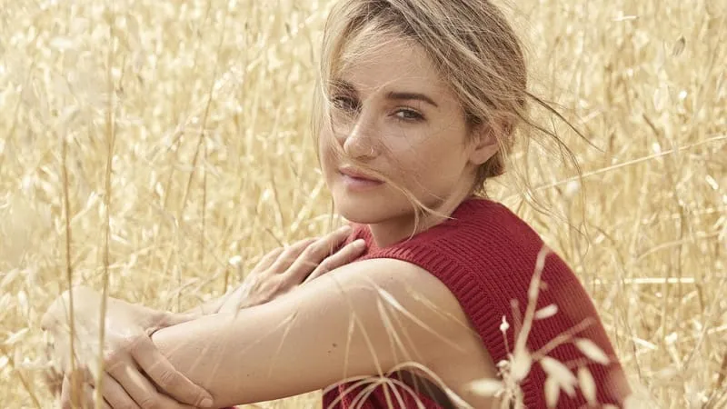 Shailene Woodley Theme Preview Image