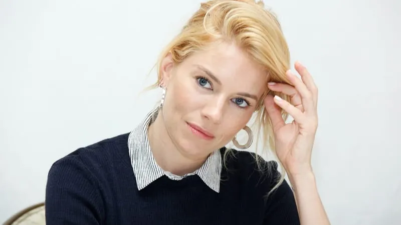 Sienna Miller Theme Preview Image