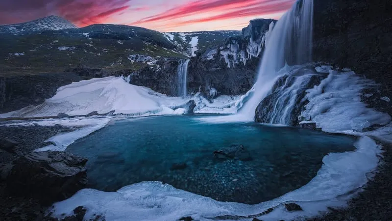 Skogafoss Waterfall Theme Preview Image