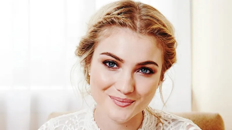 Skyler Samuels Theme Preview Image