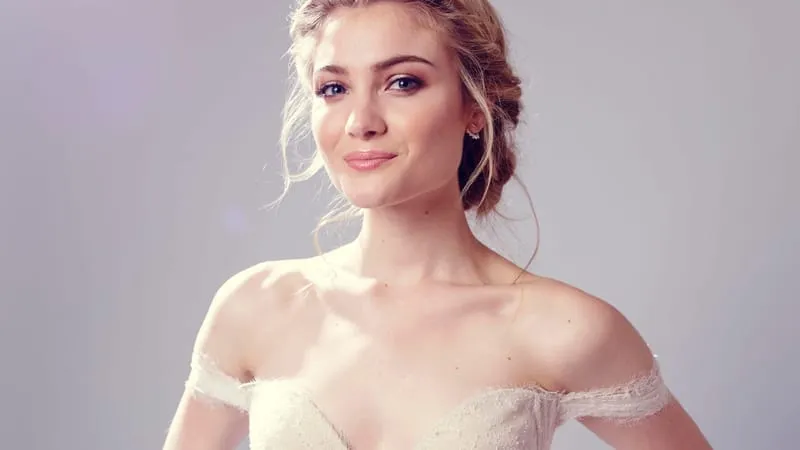 Skyler Samuels Theme Preview Image