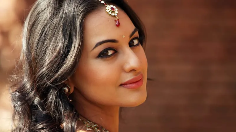Sonakshi Sinha Theme Preview Image