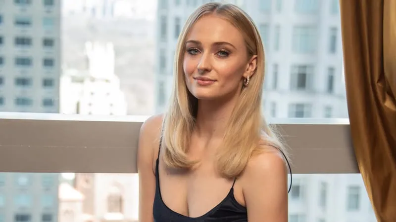 Sophie Turner Theme Preview Image