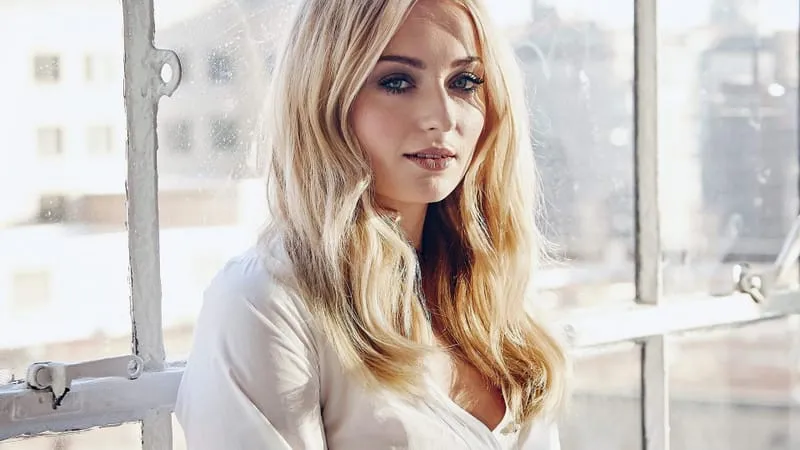 Sophie Turner Theme Preview Image