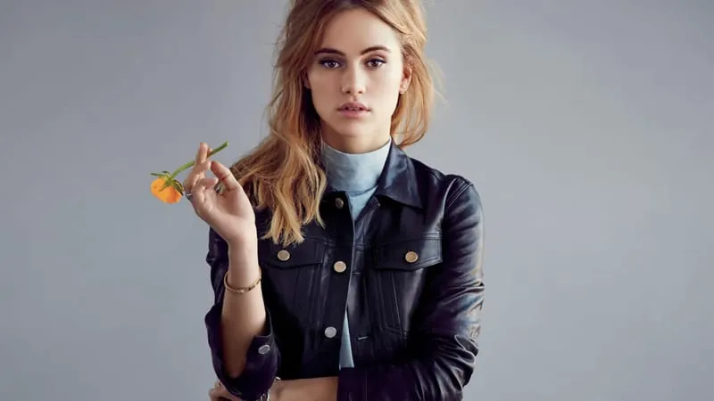 Suki Waterhouse Theme Preview Image