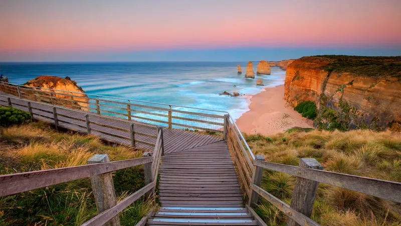 The Twelve Apostles Theme Preview Image