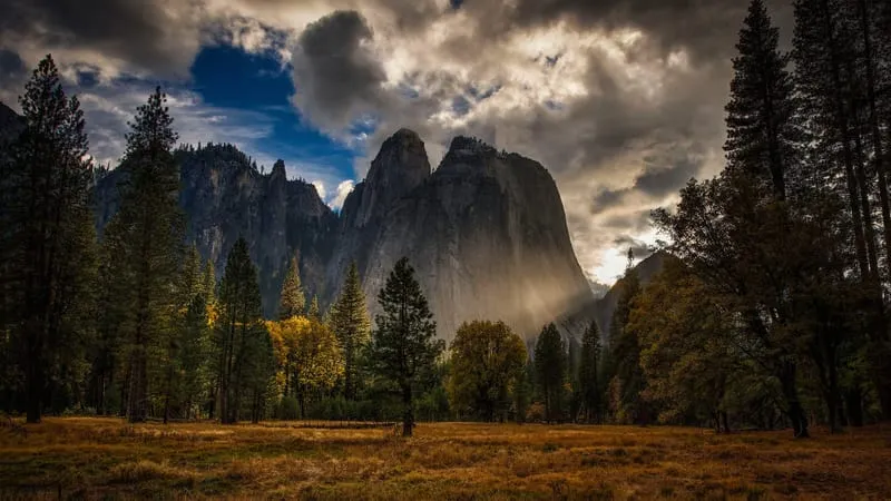 Yosemite National Park Theme Preview Image