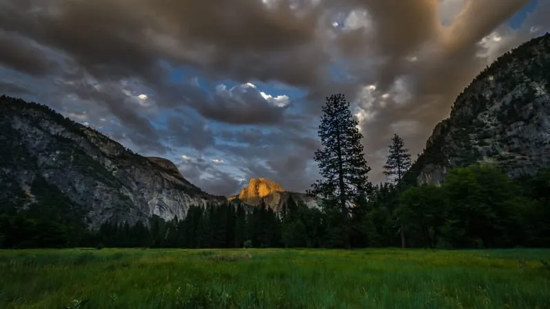 Yosemite National Park Theme Preview Image