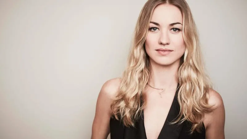 Yvonne Strahovski Theme Preview Image