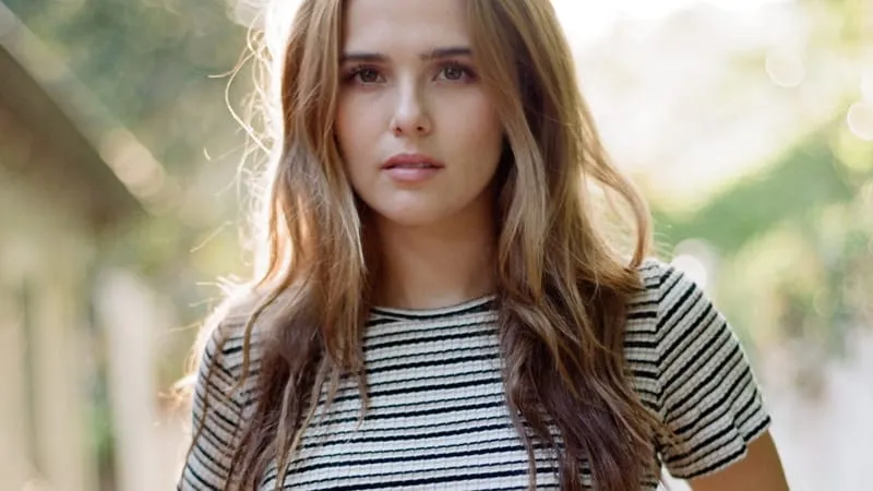 Zoey Deutch Theme Preview Image