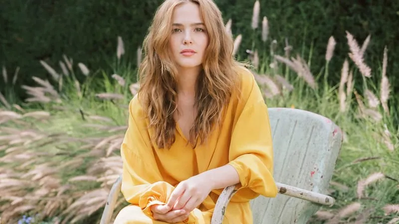 Zoey Deutch Theme Preview Image